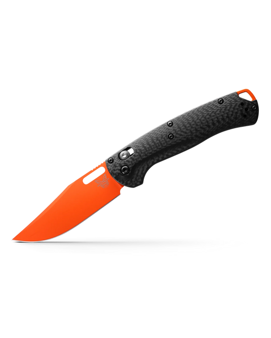 Benchmade Taggedout® AXIS Lock MagnaCut Steel Carbon Fiber (15535OR-01)