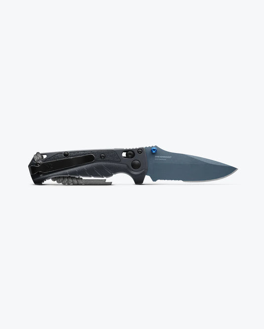 Benchmade Mini Adira™ AXIS® Lock MagnaCut Tempest Gray Grivory®, Partially Serrated (18065SBT-01)