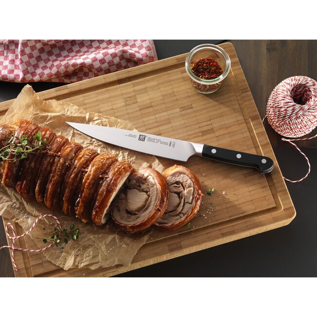 Cargue la imagen en el visor de la galería, Zwilling Pro 8&quot; Carving Knife (38400-203)
