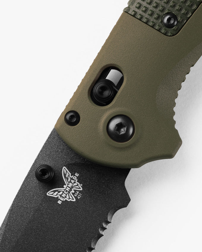 Cargue la imagen en el visor de la galería, Benchmade Redoubt® AXIS Lock D2 Serrated Tanto Ranger Green Grivory® (431SBK-1)
