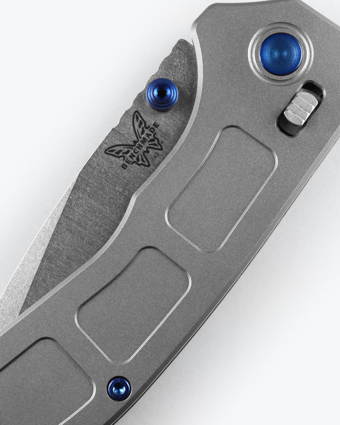 Load image into Gallery viewer, Benchmade Mini Narrows™ AXIS® Lock Gray Titanium (743)
