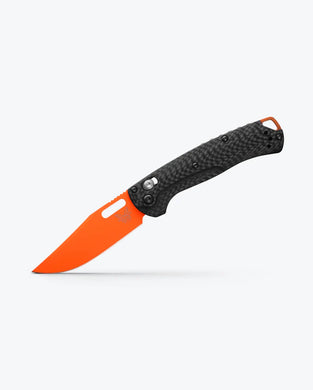 Benchmade Mini Taggedout® AXIS Lock Carbon Fiber, Magnacut (15533OR-01)