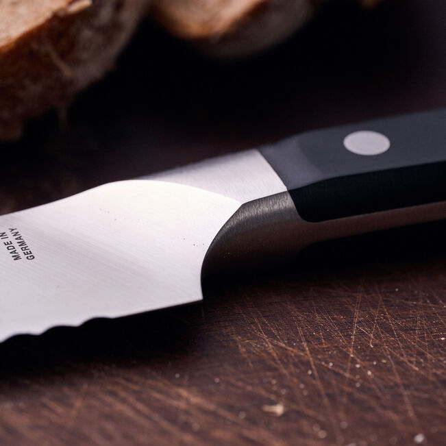 Cargue la imagen en el visor de la galería, Zwilling Pro 8&quot; Bread Knife (38406-203)
