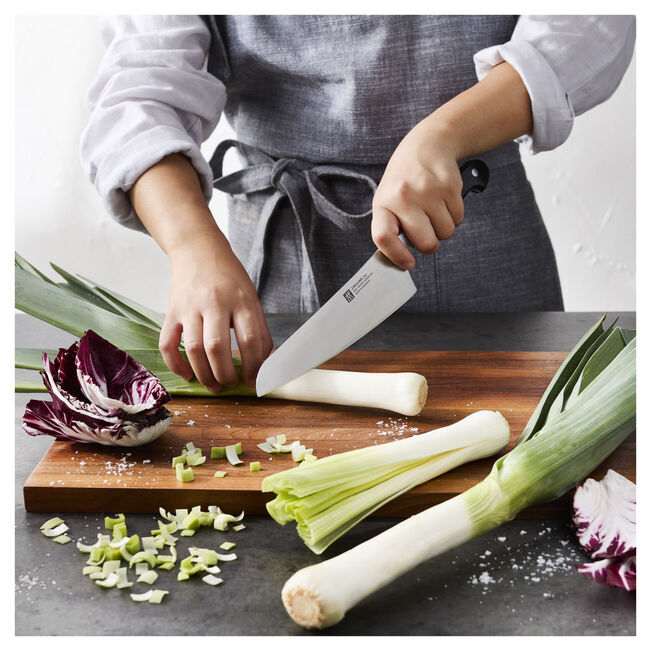 Load image into Gallery viewer, Zwilling Pro 7&quot; Sous Chef&#39;s Knife, Fine Edge (1034601)
