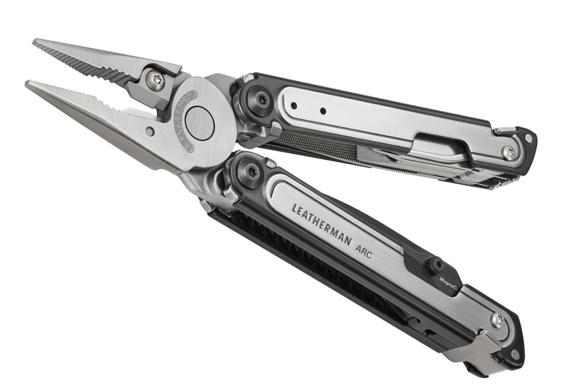 Cargue la imagen en el visor de la galería, Leatherman Arc® Multi-tool (833074)

