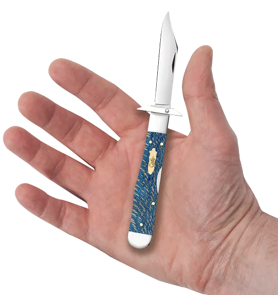 Cargue la imagen en el visor de la galería, Case Smooth Blue Sycamore Wood Cheetah® Cub (63738)
