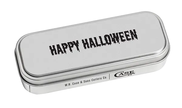 Cargue la imagen en el visor de la galería, Case 2026 Halloween Cat Color Infusion White Synthetic Trapper in Gift Tin (13365)
