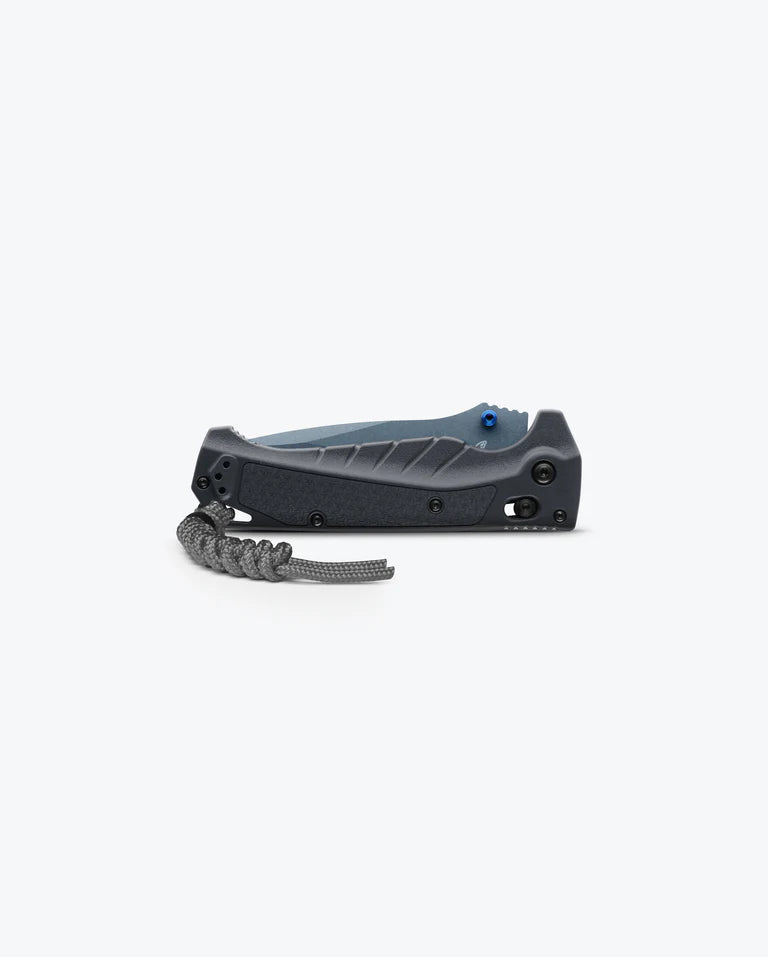 Cargue la imagen en el visor de la galería, Benchmade Adira™ AXIS® Lock MagnaCut Tempest Gray Grivory®, Partially Serrated (18060SBT-01) - COMING IN MAY!!
