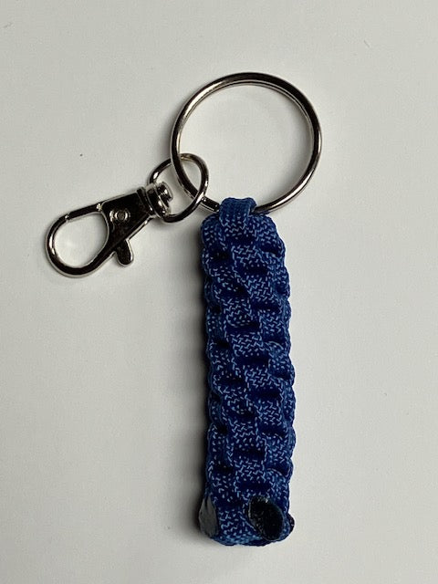 Cargue la imagen en el visor de la galería, Anchor&#39;s Knot 550 Paracord Spiral Knot Key Ring
