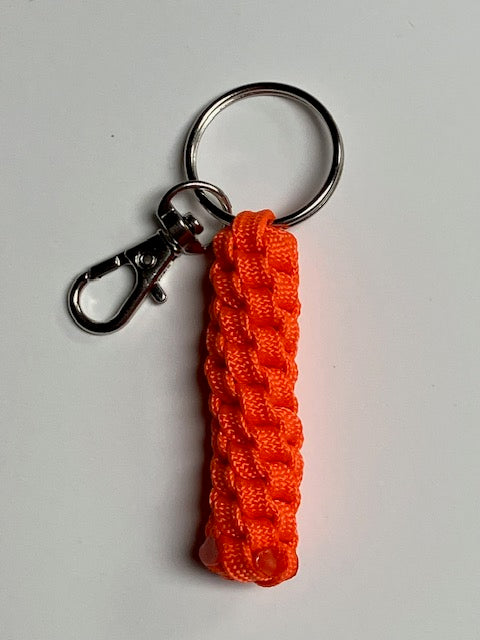 Cargue la imagen en el visor de la galería, Anchor&#39;s Knot 550 Paracord Spiral Knot Key Ring
