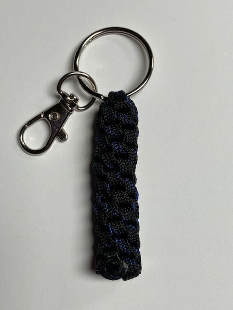 Cargue la imagen en el visor de la galería, Anchor&#39;s Knot 550 Paracord Spiral Knot Key Ring
