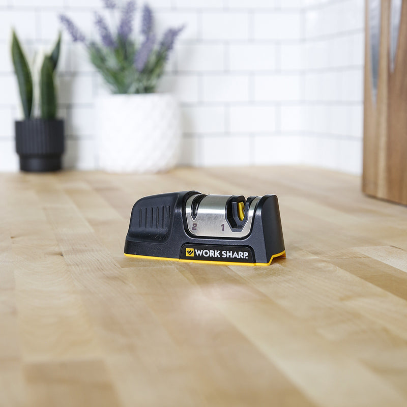 Cargue la imagen en el visor de la galería, Work Sharp® Kitchen Edge™ Sharpener (WSKTNKES)
