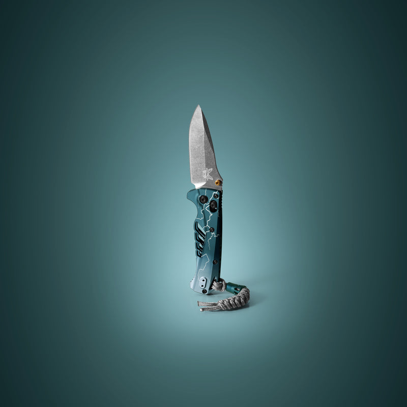Cargue la imagen en el visor de la galería, Benchmade + Abel Mini Adira™ Limited Edition Dark Waters Lightning Fade Aluminum (18065-ABEL1)
