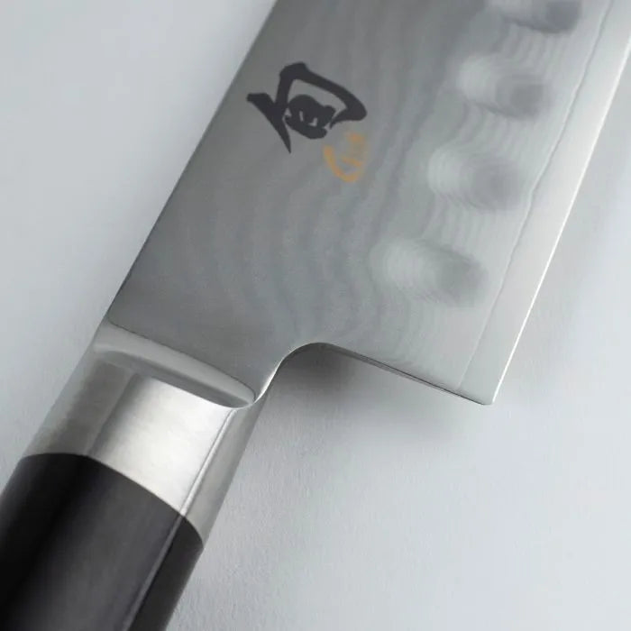 Load image into Gallery viewer, Shun Classic Hollow Ground Santoku 7&quot; (DM0718)
