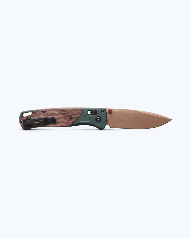 Cargue la imagen en el visor de la galería, Benchmade Bugout® AXIS® Lock Taiga Green Aluminum / Brown Canvas Micarta, S90V (535FE-2602)
